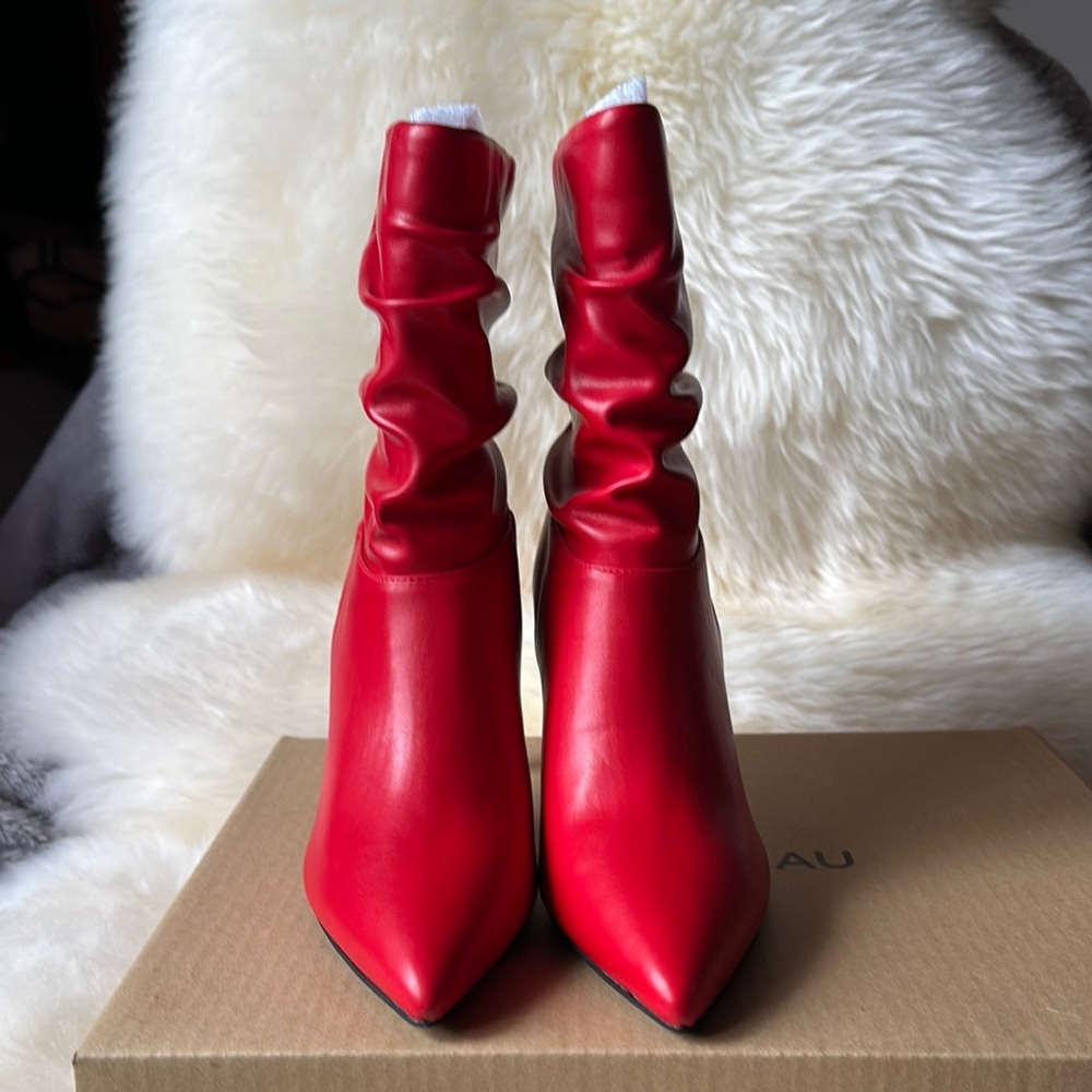New Le Chateau stunning sexy heels stilettos Red Ankle Boots faux leather - Picture 2 of 5